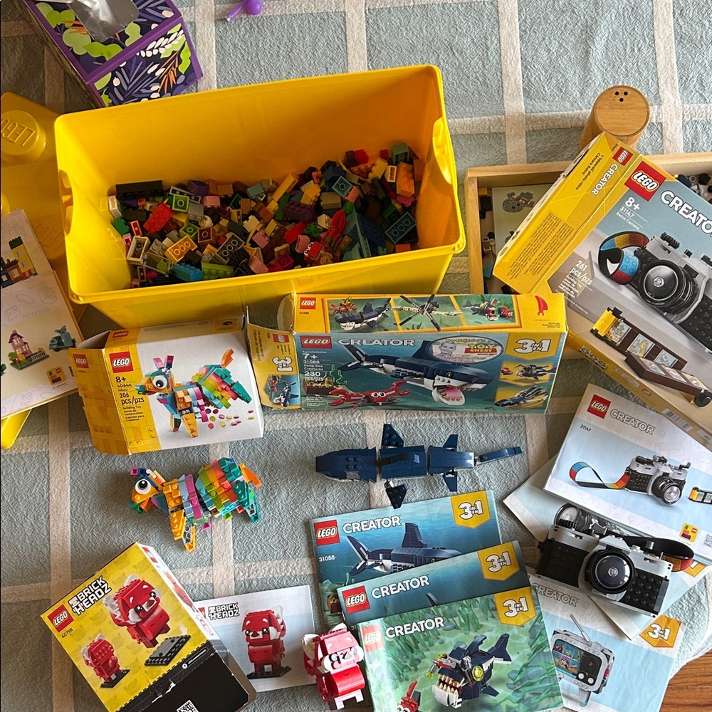 5 LEGO sets -two 3in1, brickhead, box with 9 mini build all instructions include